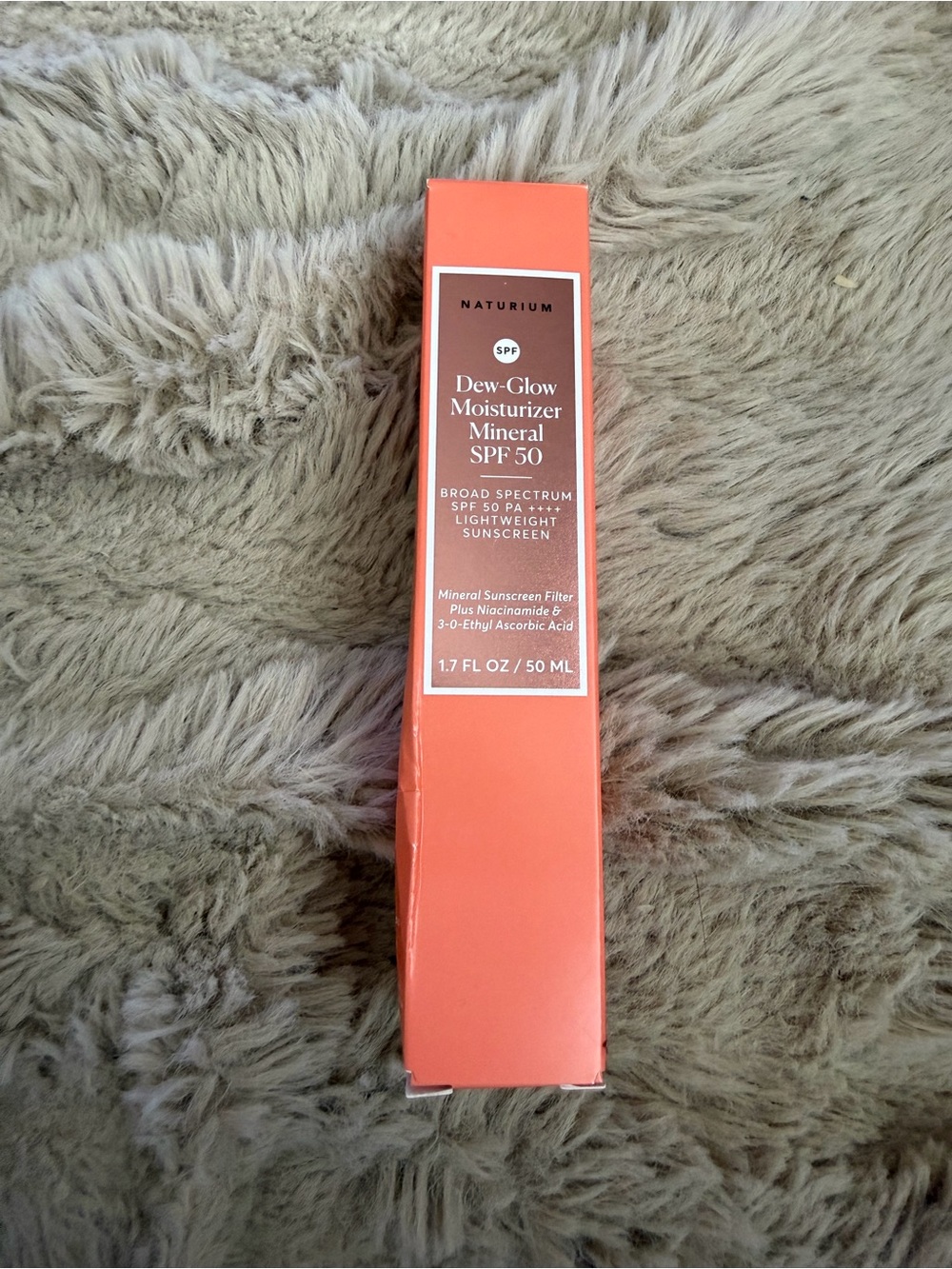 NATURIUM Dew-Glow Moisturizer Mineral SPF 50